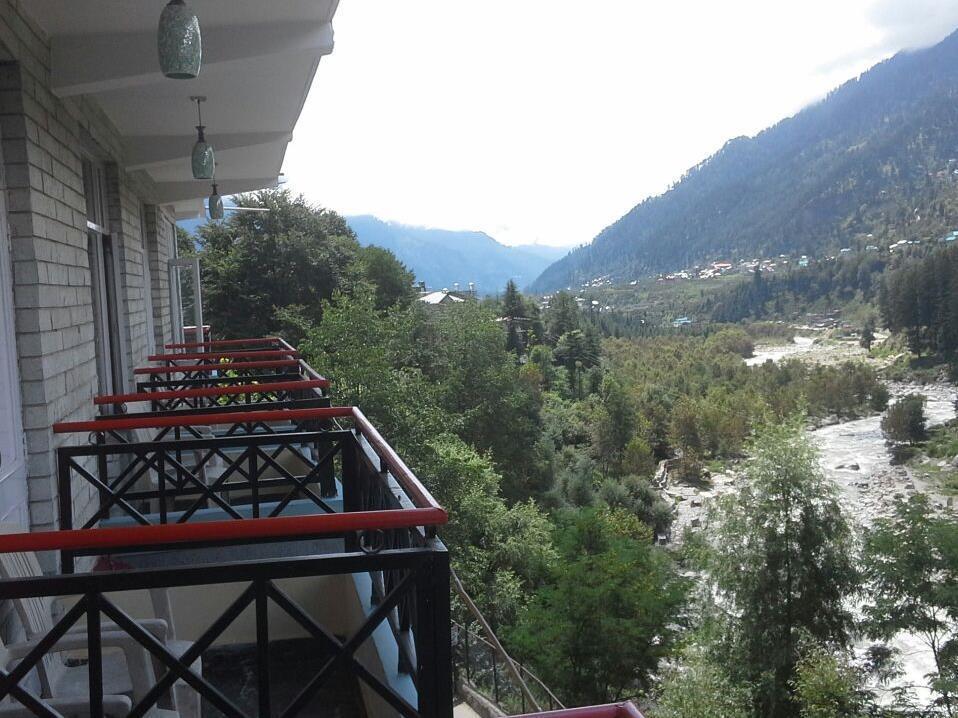 Chichoga Holiday Inn Manāli Exteriör bild